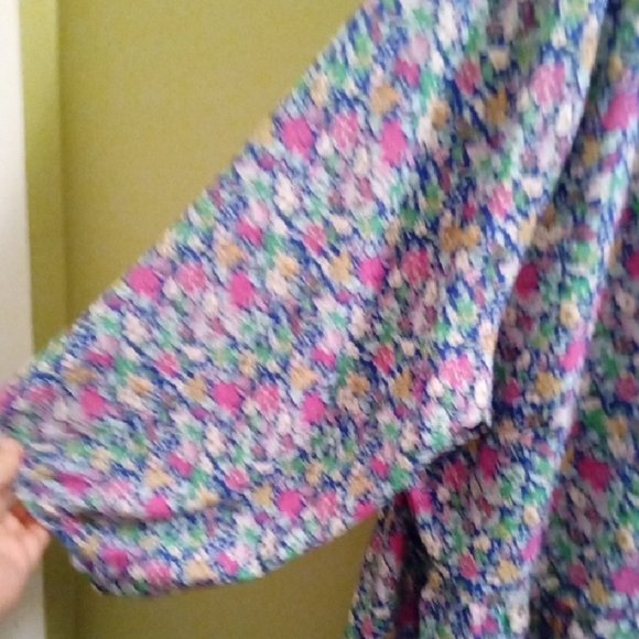 Womans 4X Agnes Orinda Pink and Purple Floral Blouse with Flutter Sleeves - Picture 4 of 5